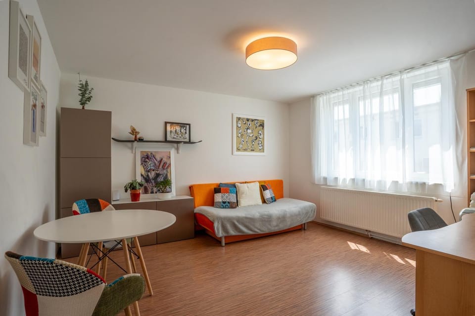 Living room, Photo of the whole room, Seating area