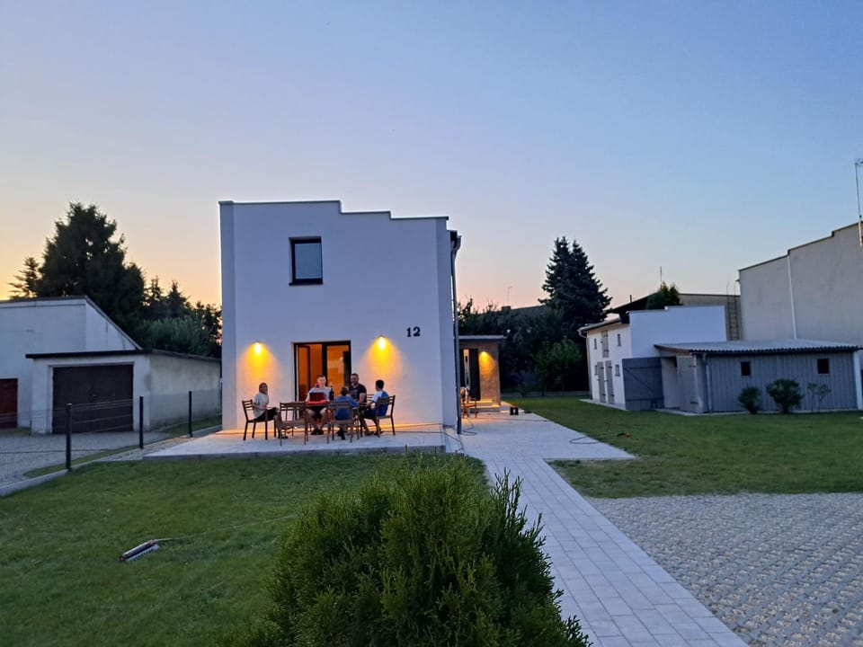 Garden, Balcony/Terrace