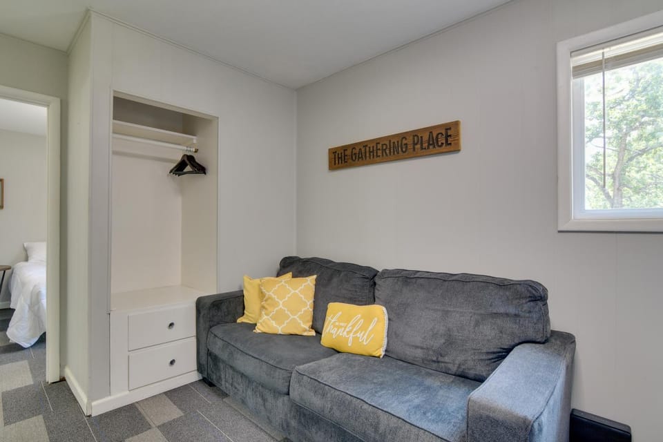 Table Rock Lake Condo Boat, Fish, Swim! Apartment in Kimberling City