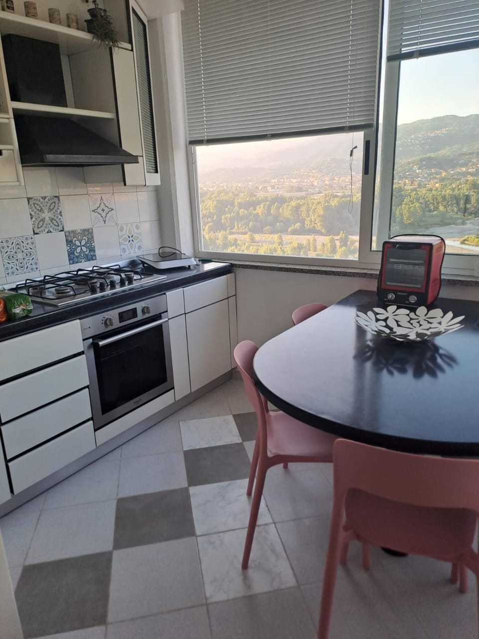 Natural landscape, Kitchen or kitchenette, Dining area, minibar, stove