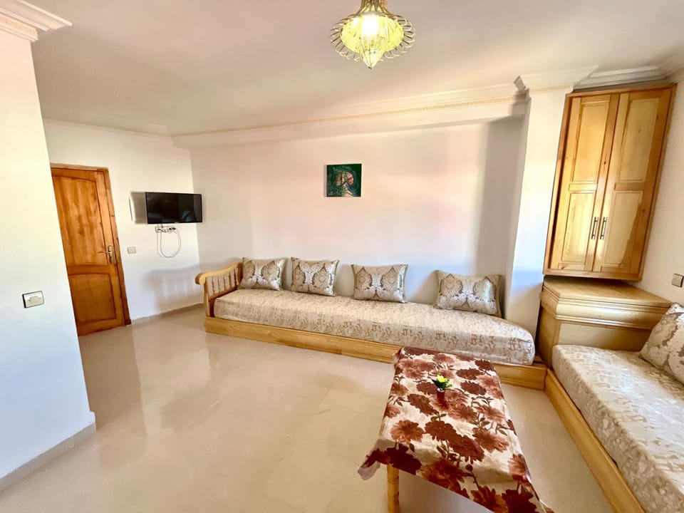 TV and multimedia, Living room, Photo of the whole room, Seating area