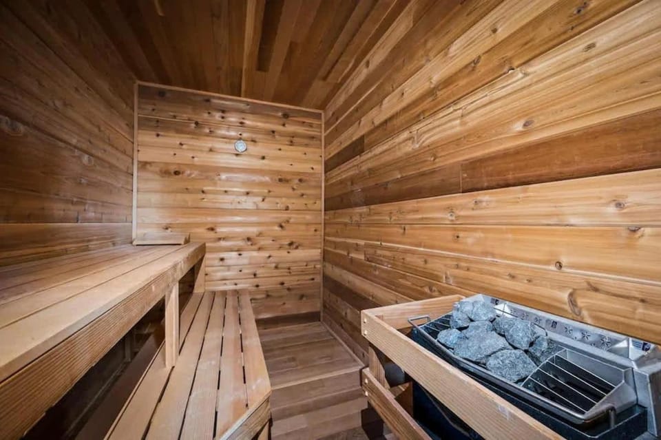 Round Top Way Cabin by Beyond Expectations Cabin in Sevier County