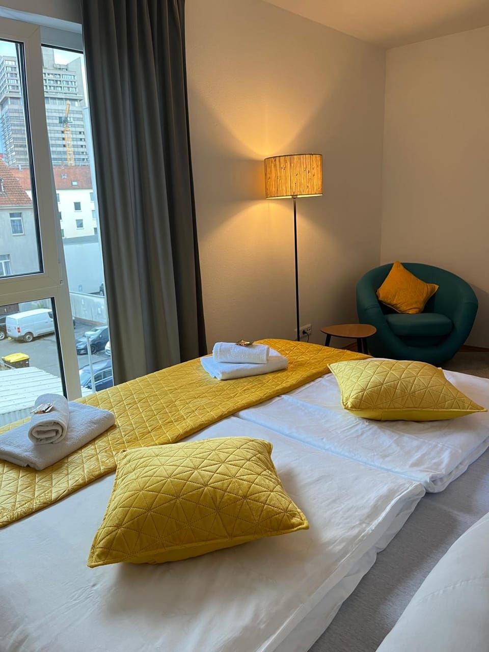 Bed, Seating area, Bedroom