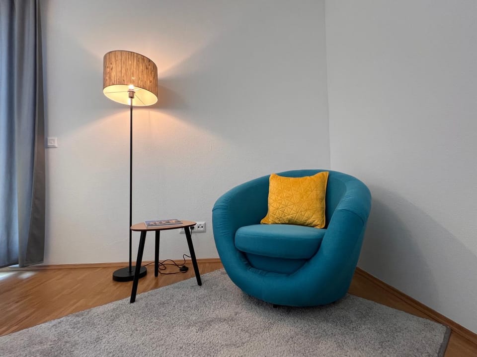 Seating area, Bedroom