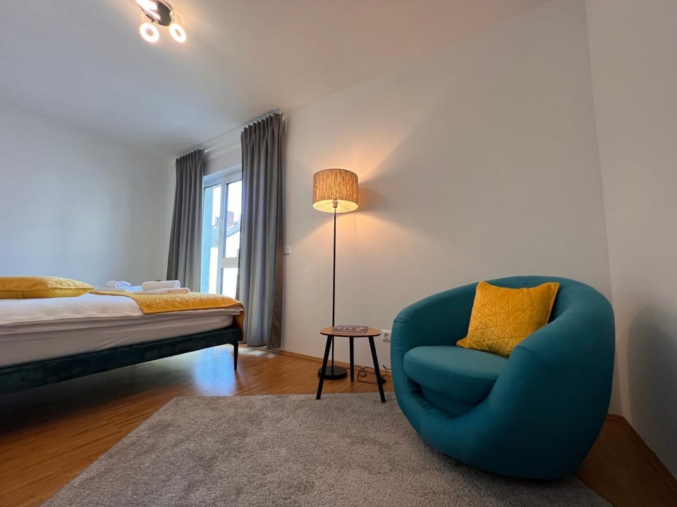 Photo of the whole room, Seating area, Bedroom