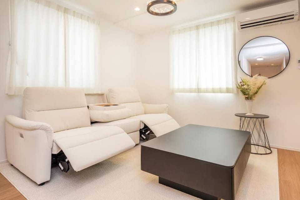 東京新築85平米駅徒歩6分最大8名無料駐車場東京上野秋葉原駅直通 Apartment in Japan