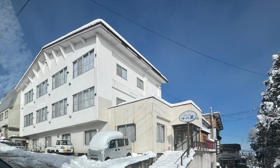 Property building, Winter, Street view