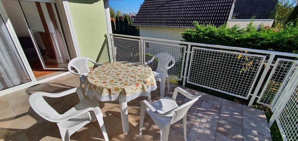 Summer, Balcony/Terrace