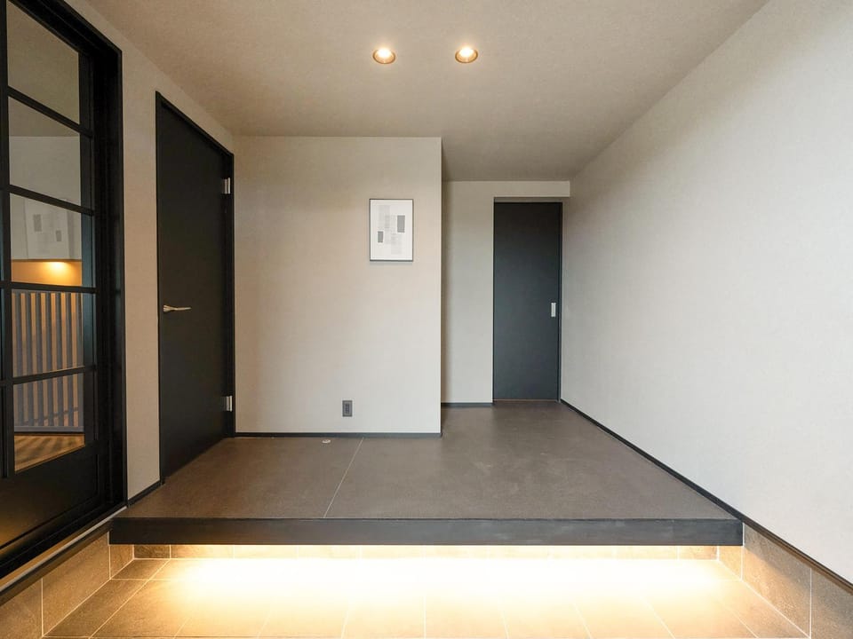 Photo of the whole room, pet friendly