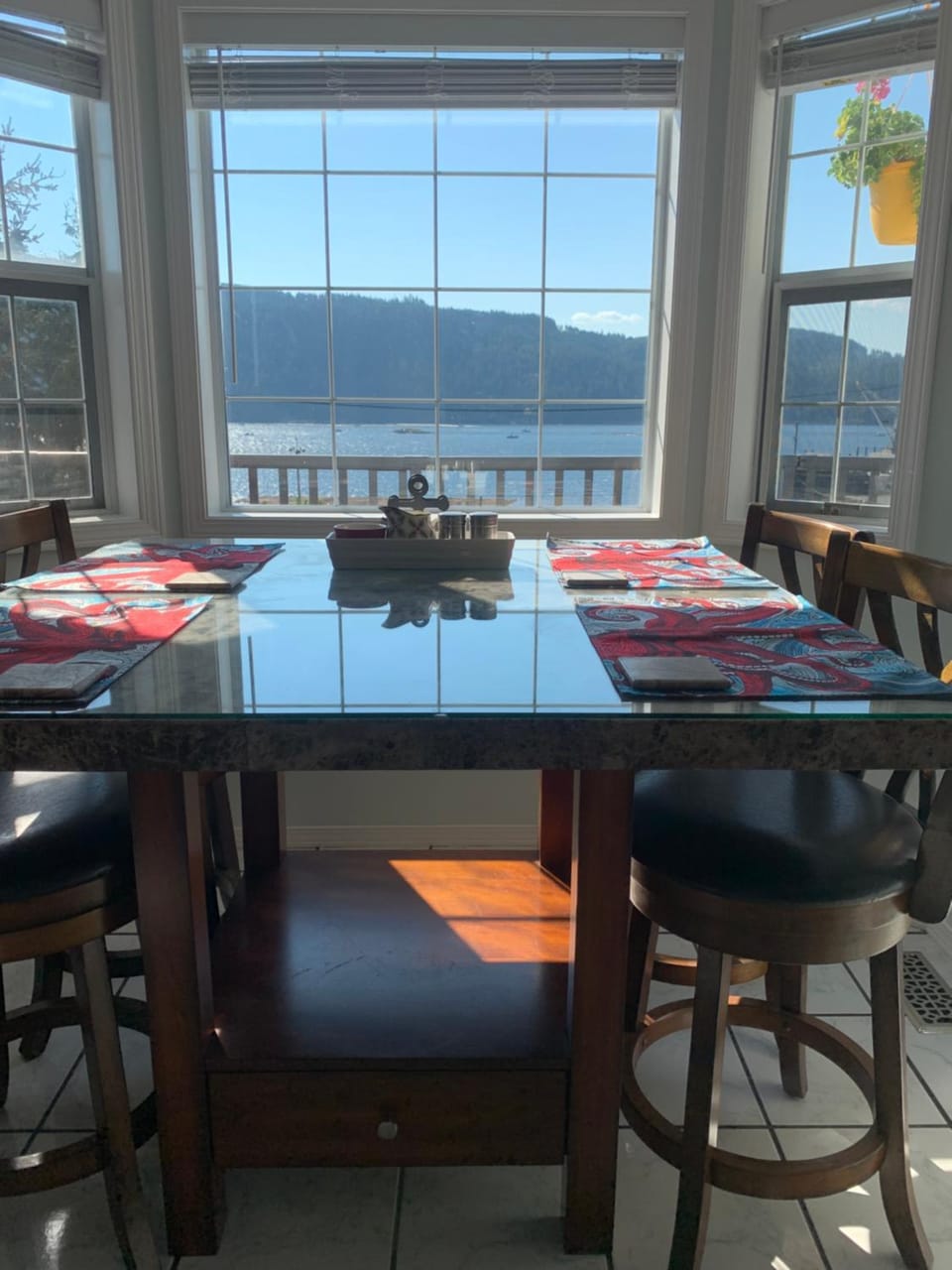 Dining area, Breakfast