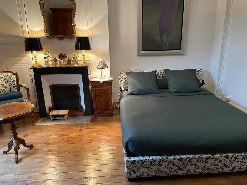 Les glycines Bed and Breakfast in Centre-Val de Loire