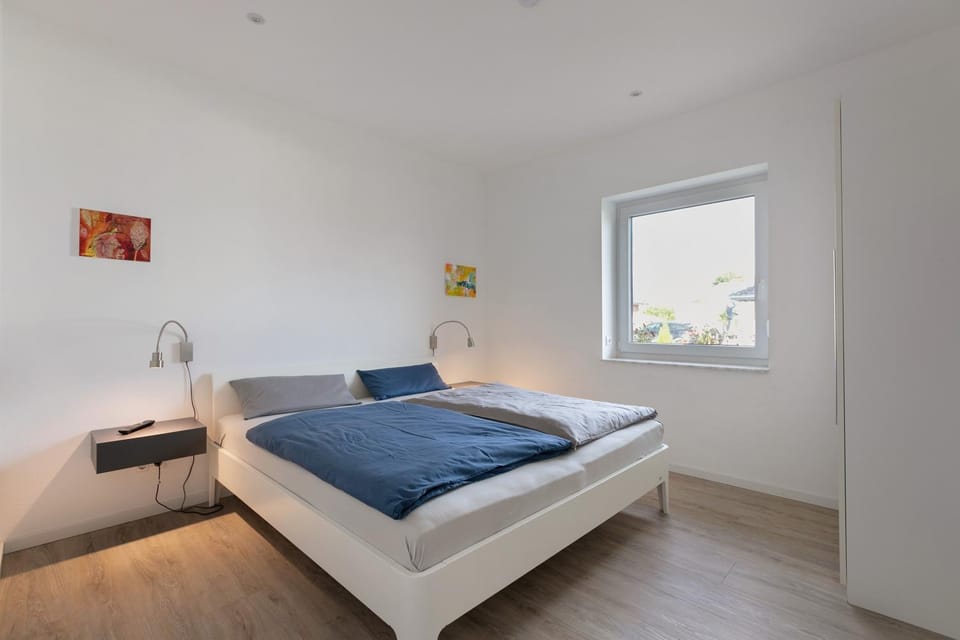 Living room, Bedroom