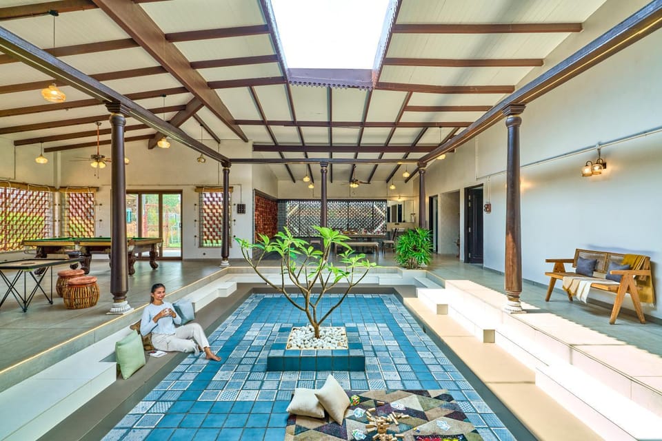 Patio, Living room, Seating area, sunbed