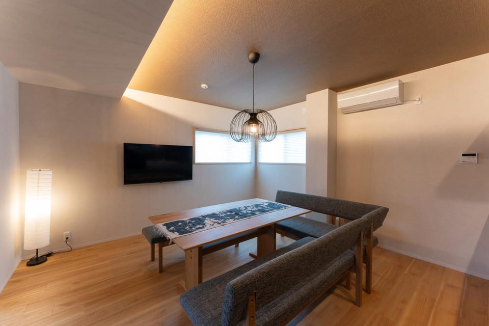 TV and multimedia, Living room, air conditioner