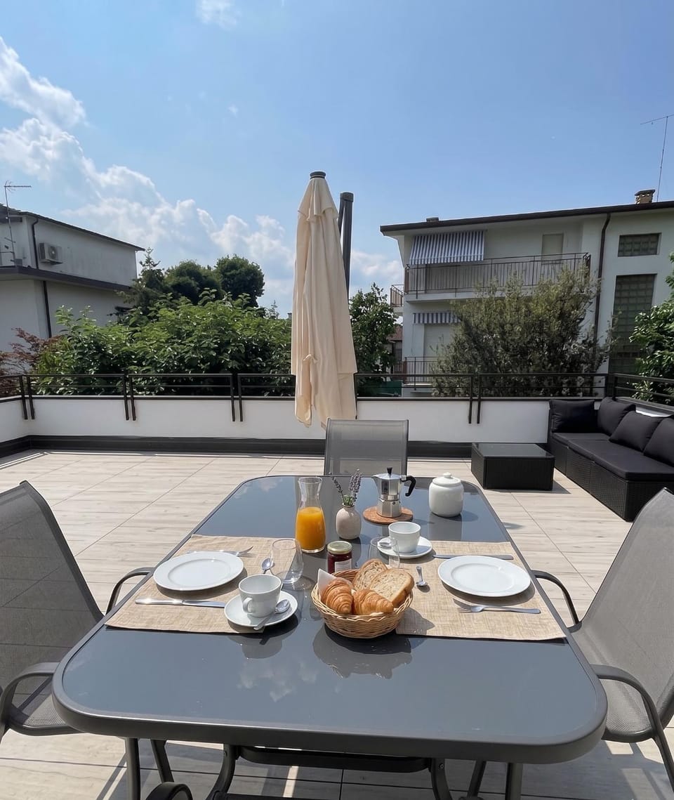 Property building, Balcony/Terrace