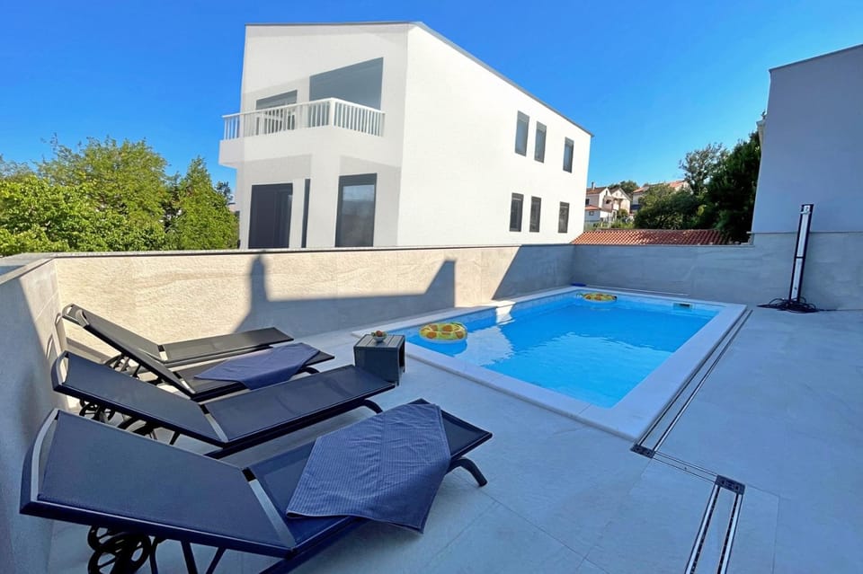 Apartment Bonum with Private Pool Apartment in Primorje-Gorski Kotar County