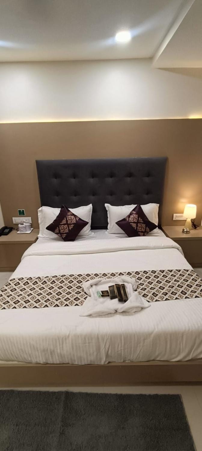 Hotel Royal Square Hotel in Gandhinagar