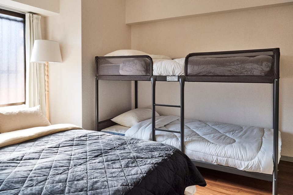 Central Shinjuku apartment with beautiful city view 3stops to Shibuya Apartment in Shinjuku