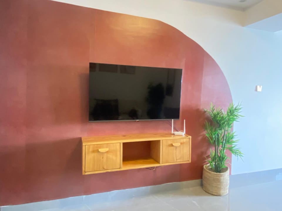 Communal lounge/ TV room, TV and multimedia, Evening entertainment