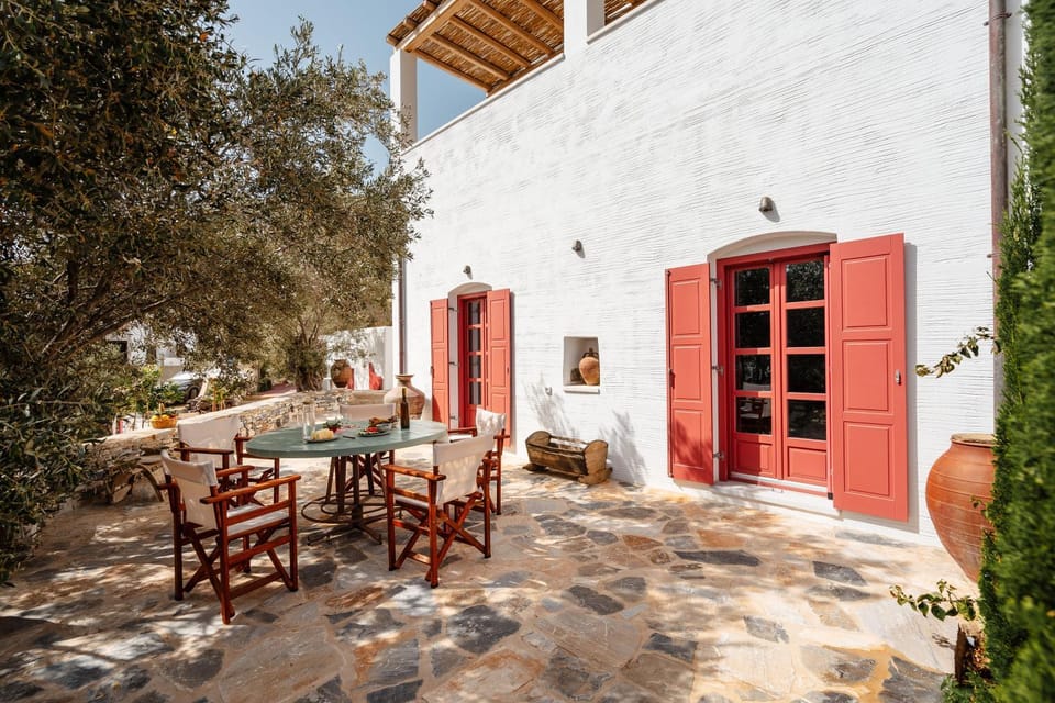 Avles House in Decentralized Administration of the Aegean