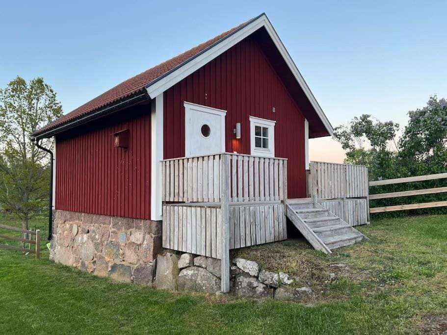 Stuga i lantlig idyll House in Kalmar County, Sweden