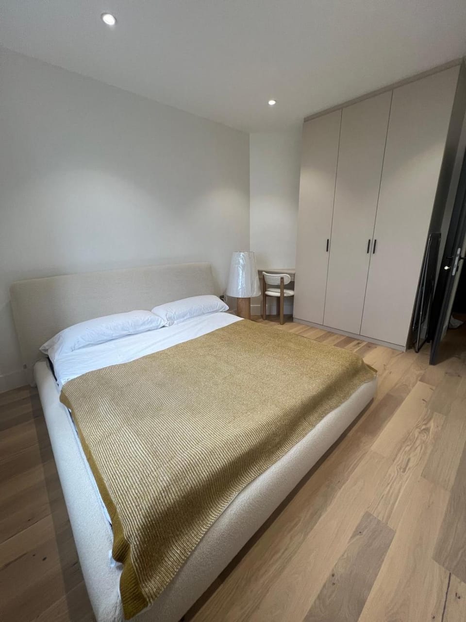 Cozy appartement Courbevoie Apartment in Courbevoie