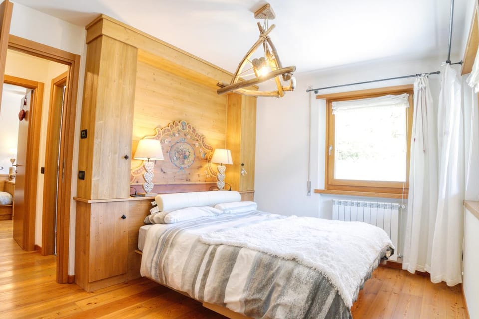 Dolomites Mountain Residence - Cozy Alpine Chalets with Private Parking Apartment in Trentino-South Tyrol