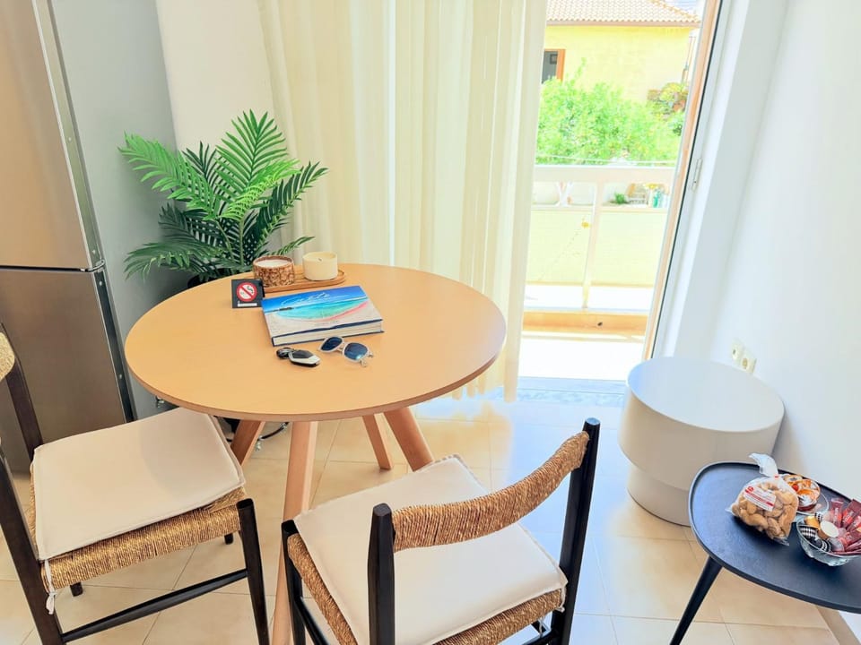Yia Banaki 1 Min Walk To Beach old Town 7min Walk Apartment in Chania