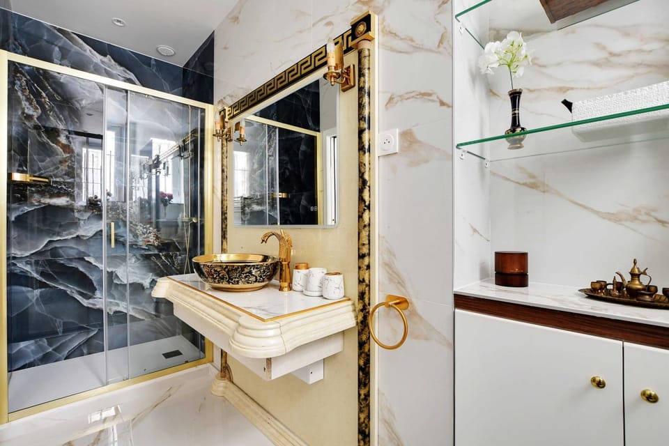 Shower, Bathroom