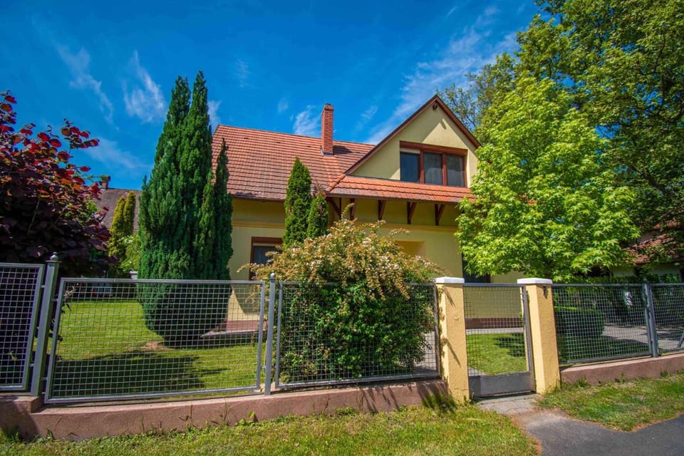 Property building, Summer