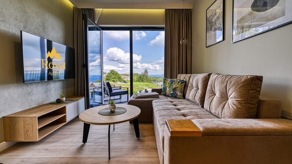 TV and multimedia, Seating area