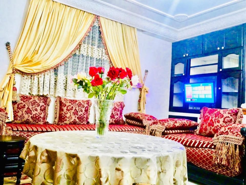 Superbe appartement au centre ville, bien équipé, Fibre haut débit Apartment in Agadir