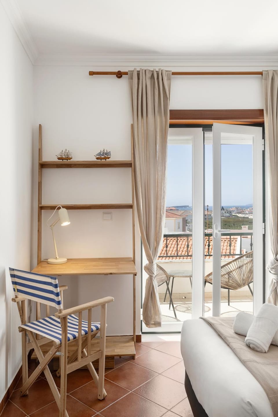 View (from property/room), Balcony/Terrace, Seating area