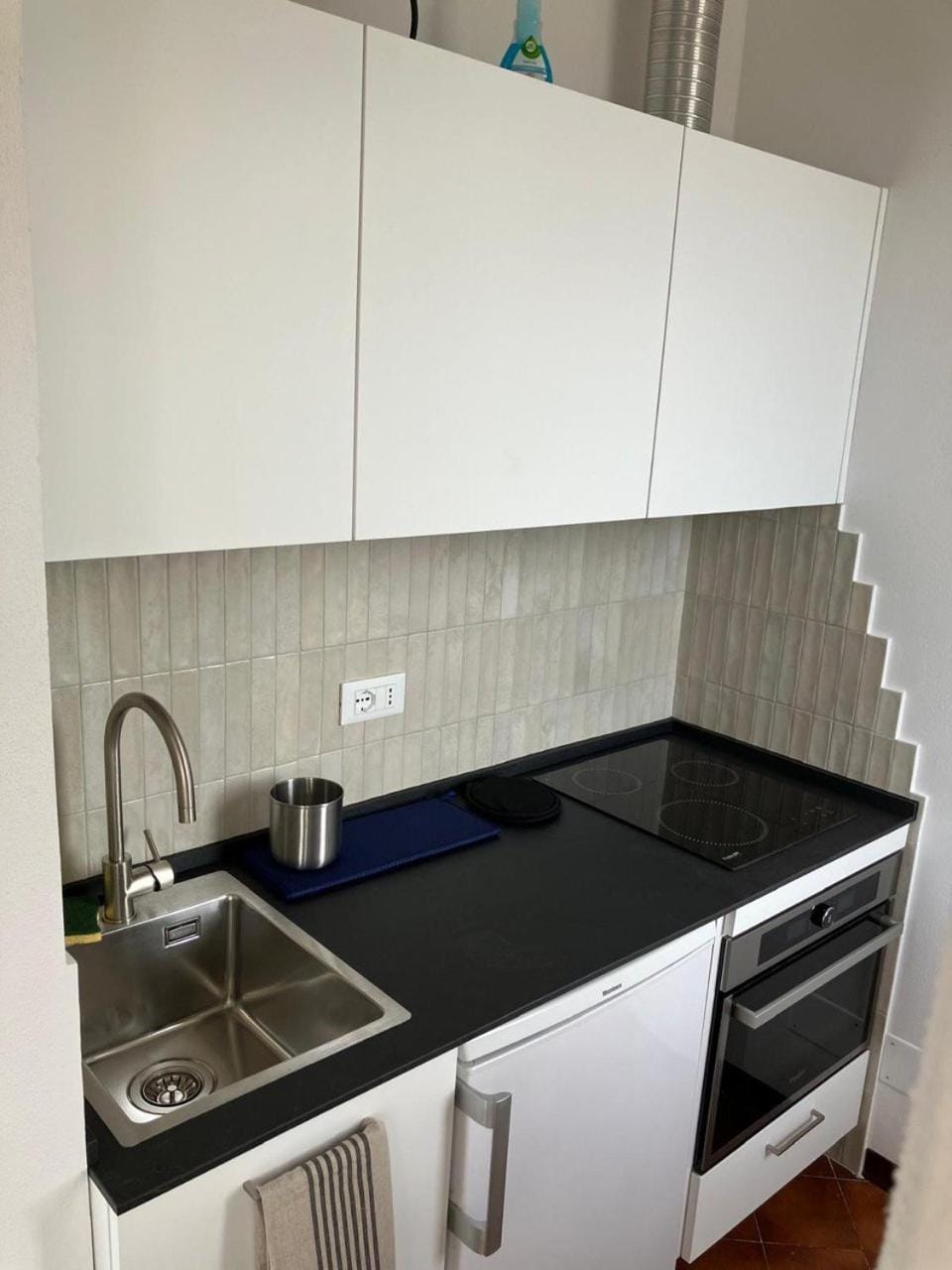 Kitchen or kitchenette, stove