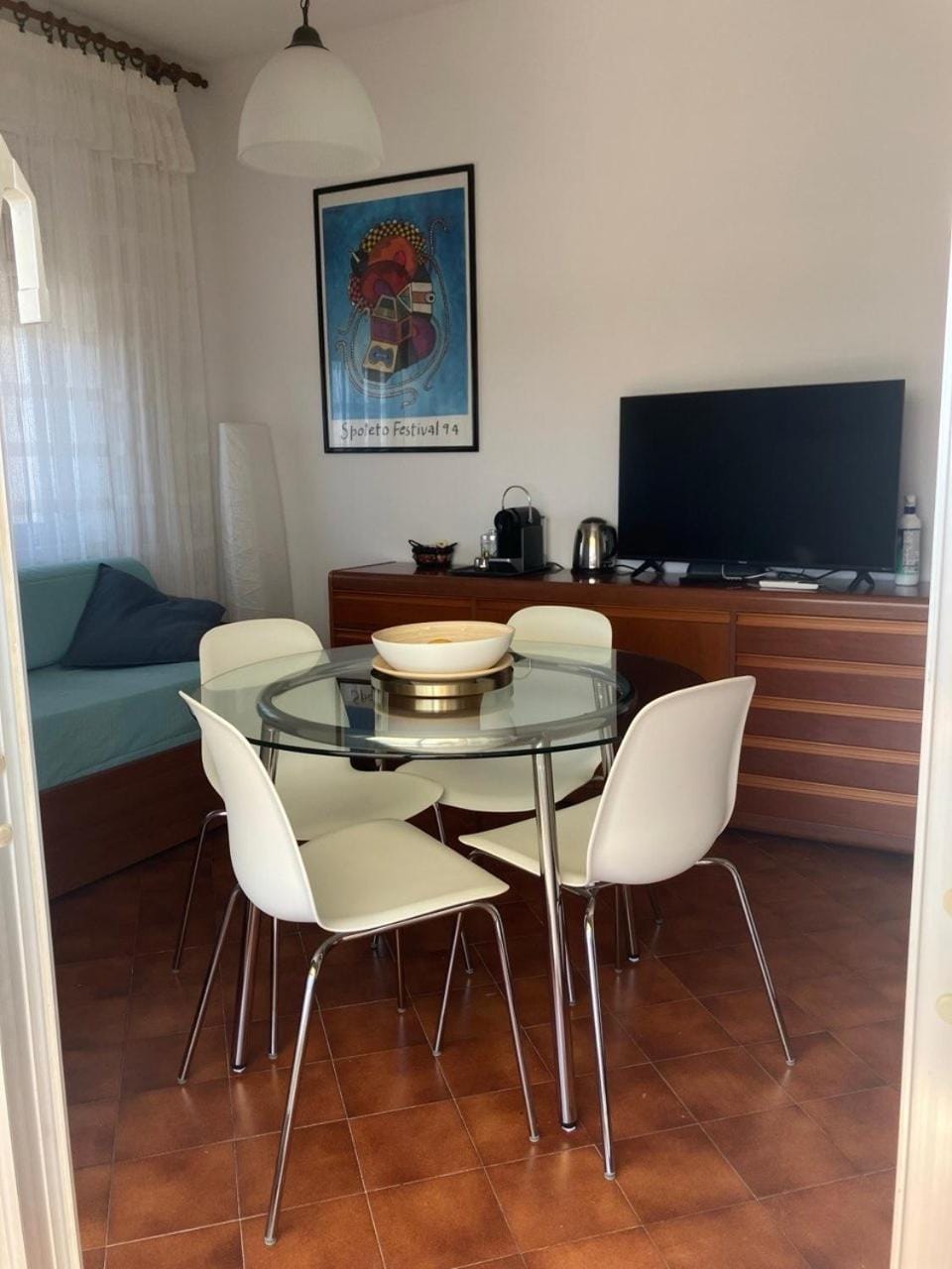 TV and multimedia, Living room, Dining area