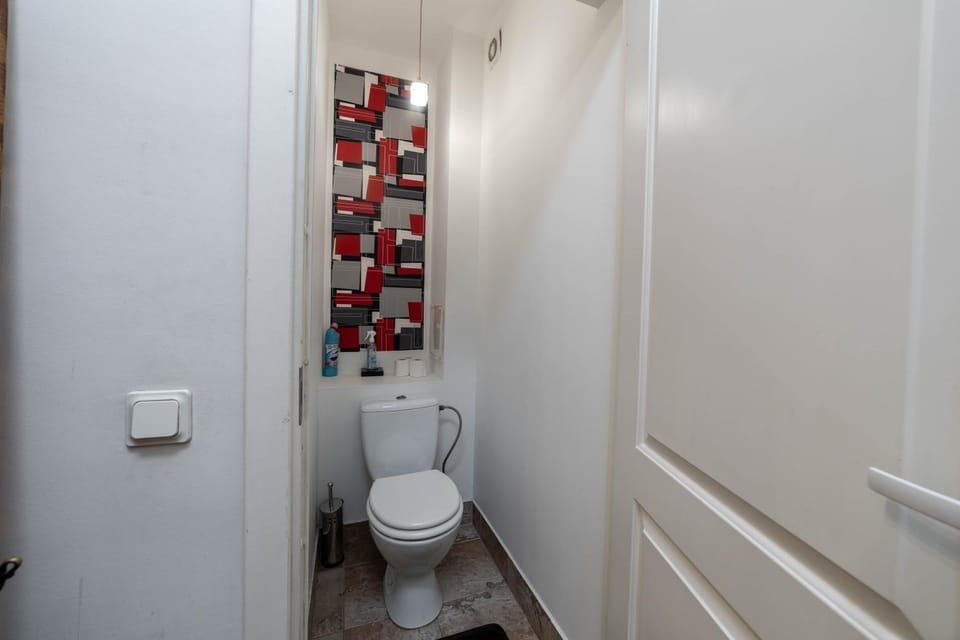 Creative 3-Bedroom Space Apartment in Riga