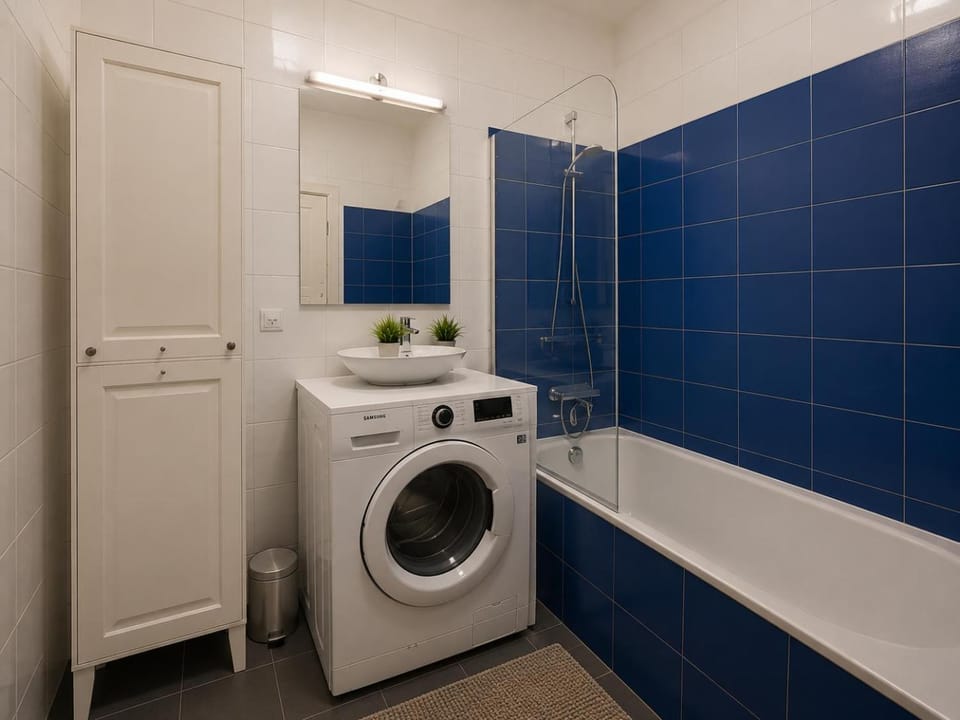 Peaceful 5-Bedroom Oasis Apartment in Riga