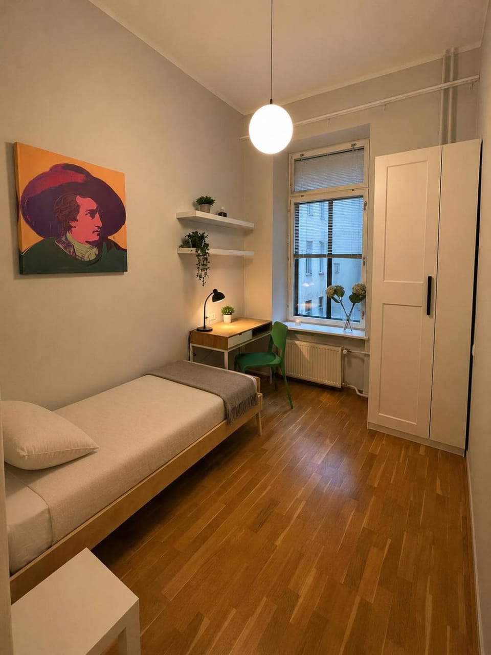 Peaceful 5-Bedroom Oasis Apartment in Riga