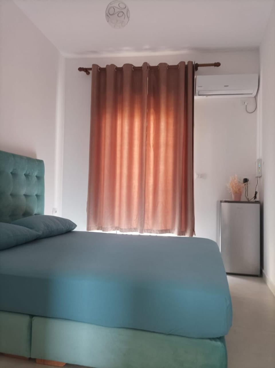 Alket Rooms for rent Bed and Breakfast in Sarandë