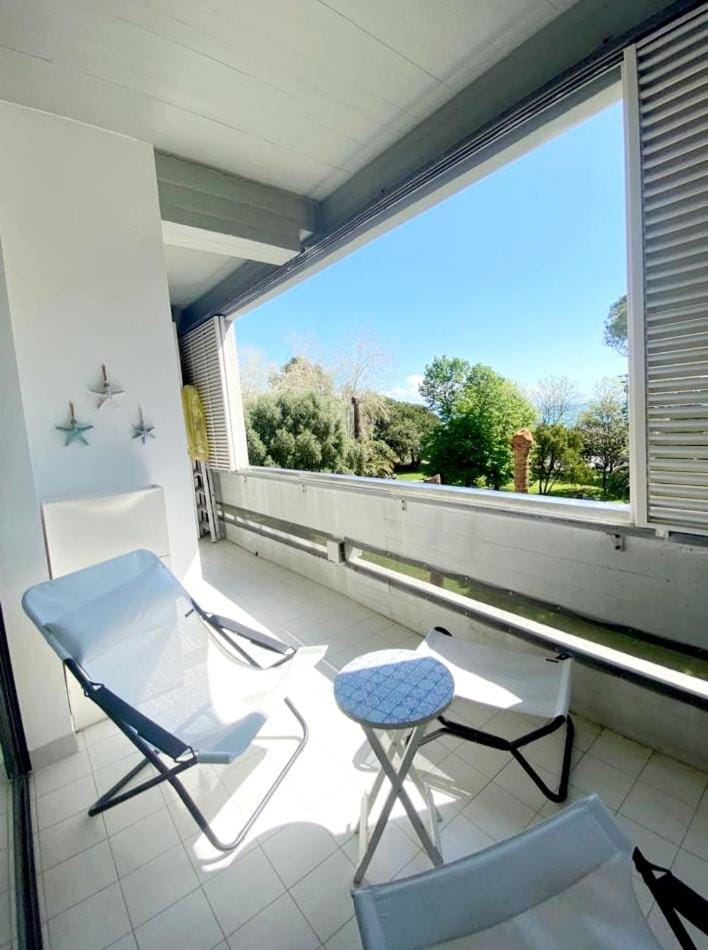 View (from property/room), Balcony/Terrace, Sea view
