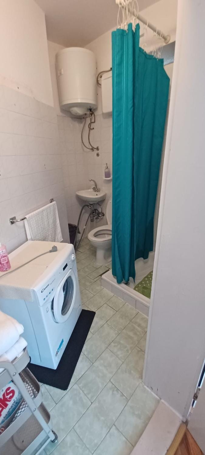 Studio apartman za 2 uz more Apartment in Makarska