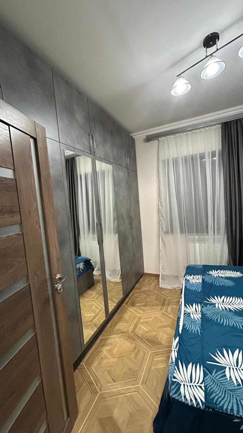 Bed, Photo of the whole room, Bedroom, wardrobe
