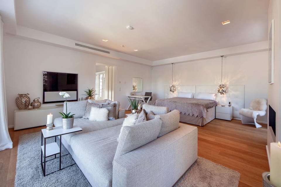 Property building, Living room