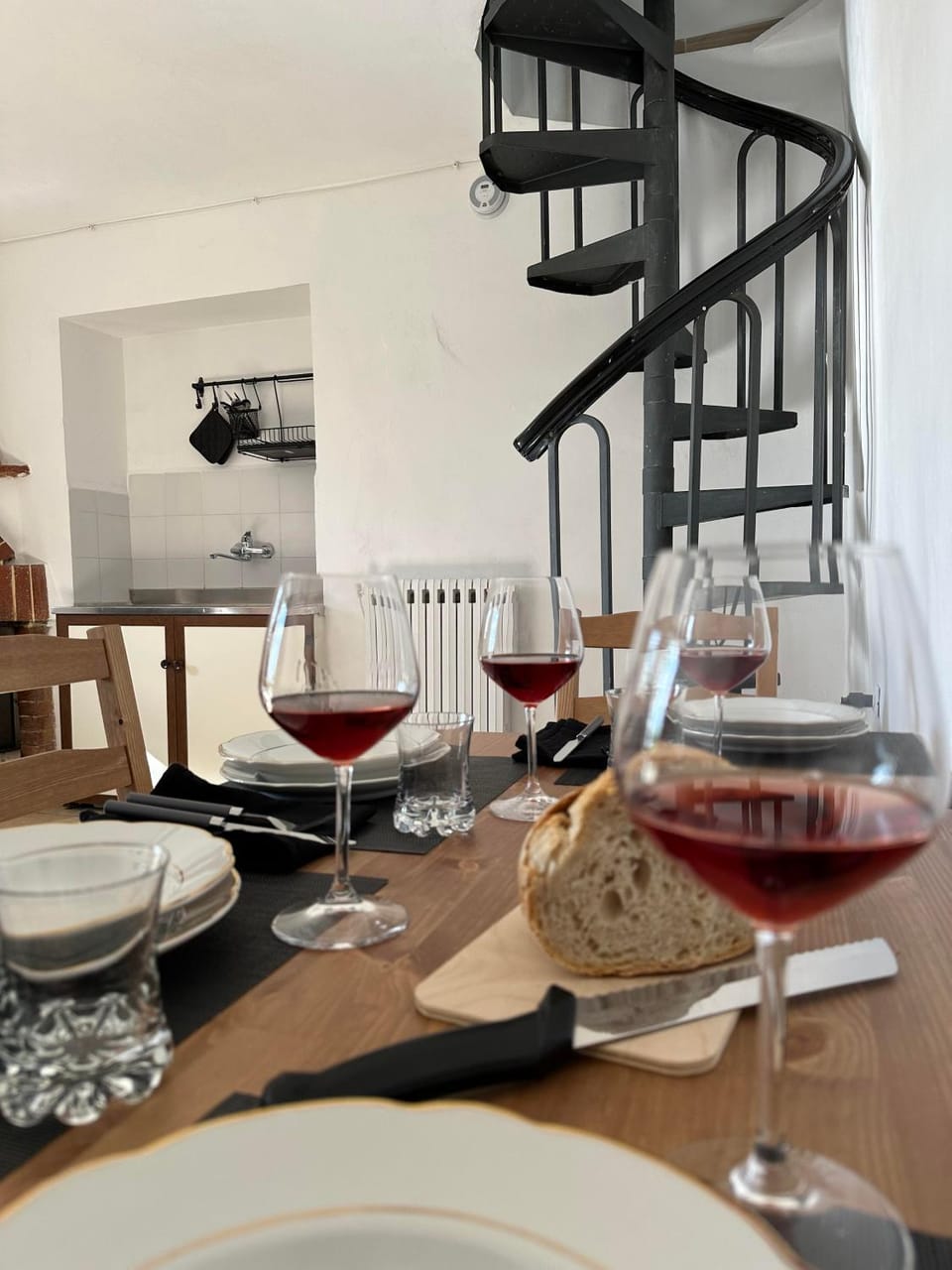 Living room, Food and drinks, Dining area, Drinks, Alcoholic drinks