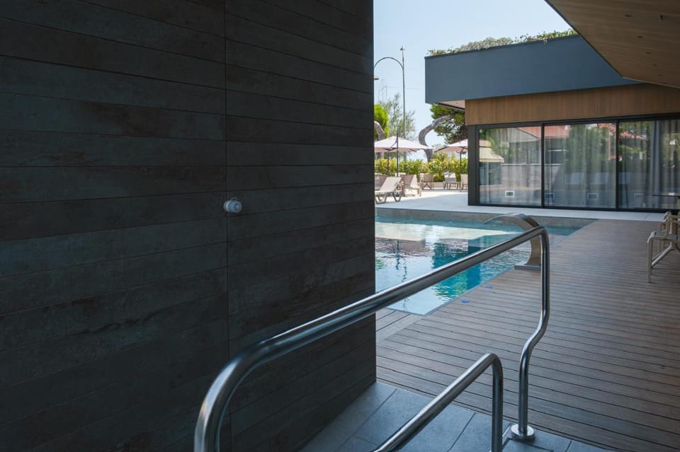 Pool view, Swimming pool