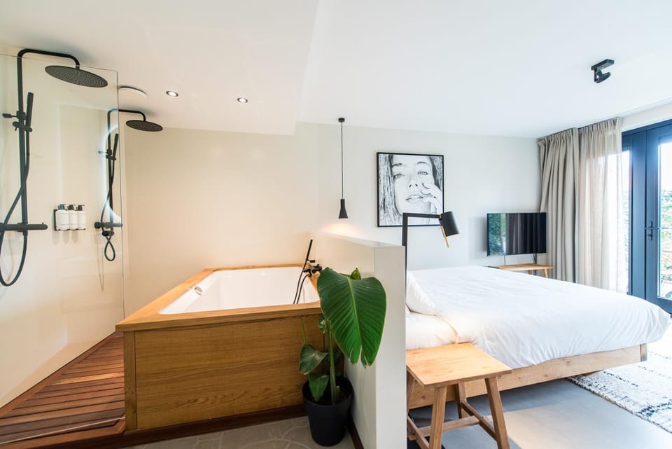 Van Heeckeren City Centre Jacuzzi Lofts Apartment hotel in Nes