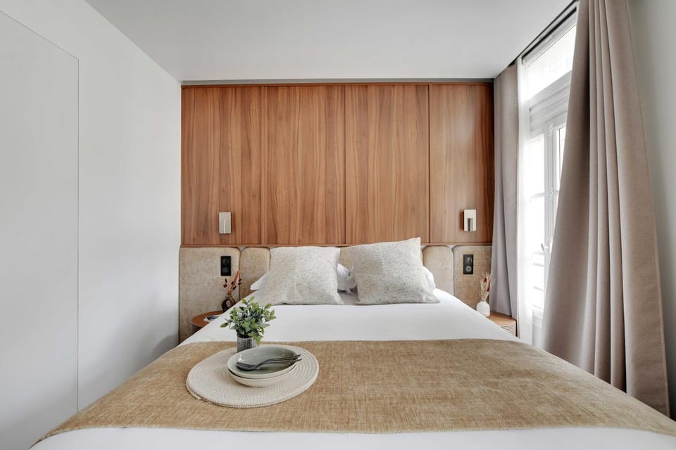 Bed, Bedroom