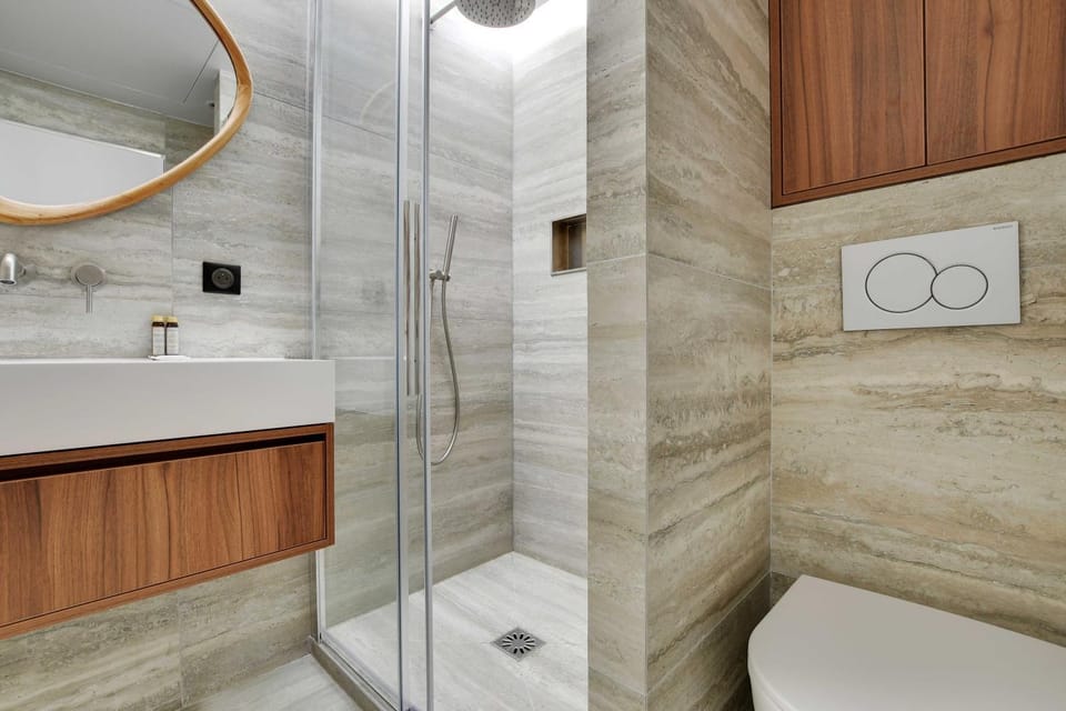 Shower, Toilet, Bathroom