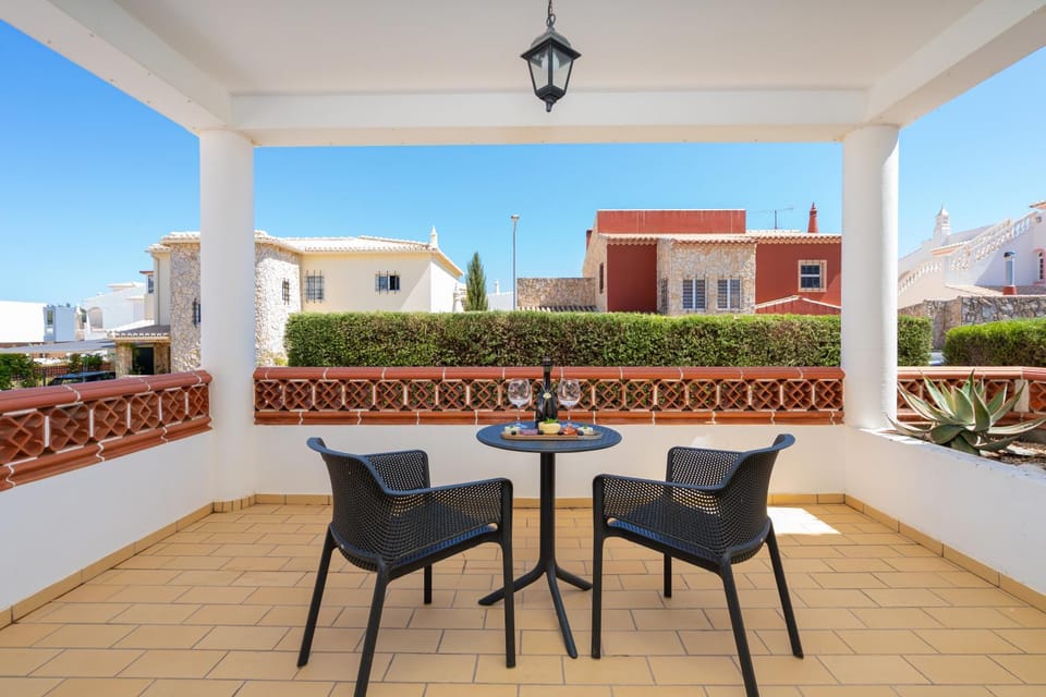 View (from property/room), Balcony/Terrace, Seating area, Dining area