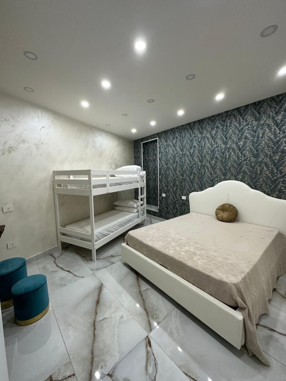 Bed, Photo of the whole room, Bedroom, bunk bed